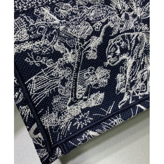 Replica Christian Dior Book Tote blu scuro Replica Christian Dior Book Tote blu scuro