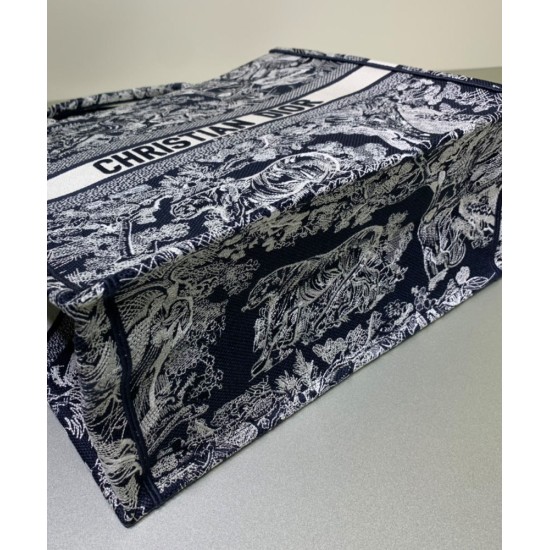 Replica Christian Dior Book Tote blu scuro Replica Christian Dior Book Tote blu scuro