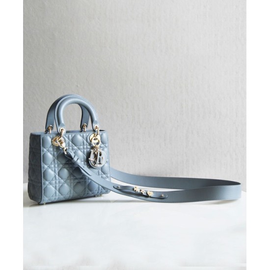 Replica Christian Dior Borsa Lady Dior My Abcdior Azzurro Replica Christian Dior Borsa Lady Dior My Abcdior Azzurro