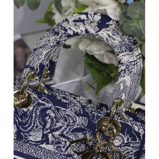 Replica Borsa Christian Dior Medium Lady D-Lite blu scuro Replica Borsa Christian Dior Medium Lady D-Lite blu scuro