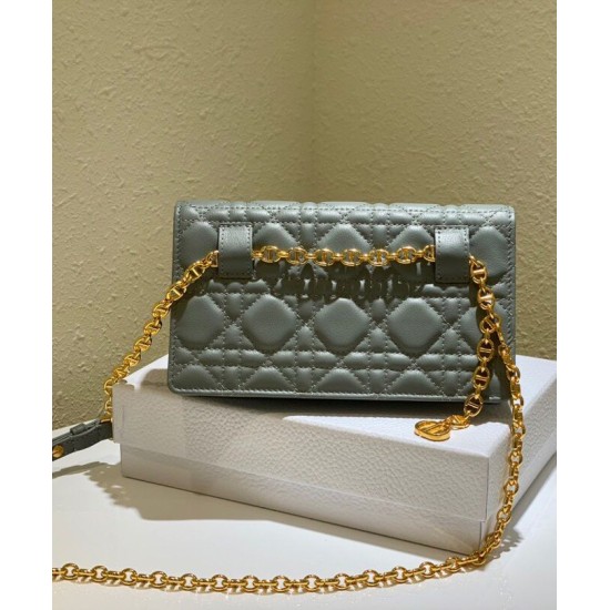 Replica Christian Dior Caro Marsupio Con Borsa A Catena Grigio Replica Christian Dior Caro Marsupio Con Borsa A Catena Grigio