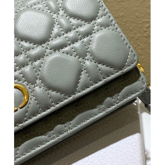 Replica Christian Dior Caro Marsupio Con Borsa A Catena Grigio Replica Christian Dior Caro Marsupio Con Borsa A Catena Grigio