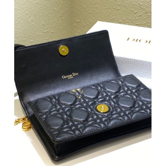 Replica Christian Dior Caro Marsupio Con Borsa A Catena Nera Replica Christian Dior Caro Marsupio Con Borsa A Catena Nera