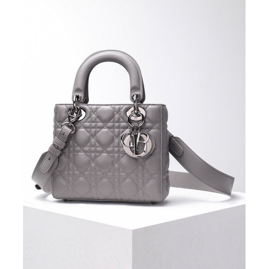 Replica Christian Dior Borsa Lady Dior My Abcdior grigia Replica Christian Dior Borsa Lady Dior My Abcdior grigia