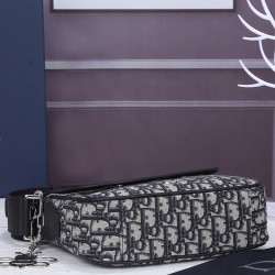 Christian Dior Mini Saddle Messenger Bag Blu Scuro