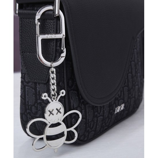 Replica Borsa messenger Christian Dior Mini Saddle nera Replica Borsa messenger Christian Dior Mini Saddle nera