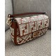 Replica Borsa Baguette In Pelle Con Ricamo FF 8BR600 Caffè Replica Borsa Baguette In Pelle Con Ricamo FF 8BR600 Caffè