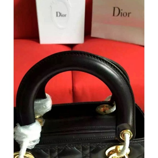 Replica Dior Lady Dior Medium Classic Tote Borse Con agnello nero Replica Dior Lady Dior Medium Classic Tote Borse Con agnello nero
