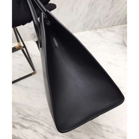 Replica Borsa a mano monocromatica Saffiano Prada nera Replica Borsa a mano monocromatica Saffiano Prada nera