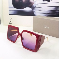 Occhiali da sole quadrati Dior Diorsolar S1u Ivory Rossi Occhiali da sole quadrati Dior Diorsolar S1u Ivory Rossi