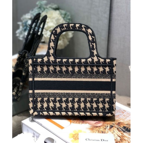 Replica Christian Dior Mini Borsa a mano con ricamo a pied de poule e crema Replica Christian Dior Mini Borsa a mano con ricamo a pied de poule e crema