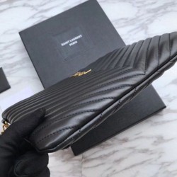 YSL Saint Laurent Custodia per tablet Monogram Matelasse nera