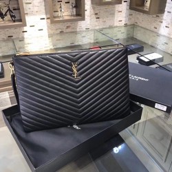 Pochette Saint Laurent nera con hardware oro