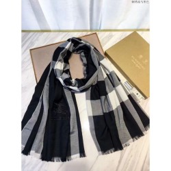 Cammello di sciarpa di Cashmere Grande Check Classic
