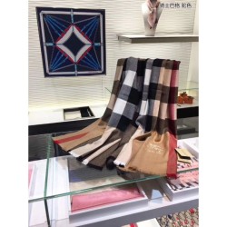 Cammello di sciarpa di Cashmere Grande Check Classic