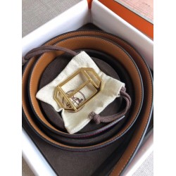 Hermes Pad Cintura reversibile Rubino / Marrone Epsom Hermes Pad Cintura reversibile Rubino / Marrone Epsom