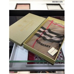 Scialle in cashmere con motivo check classico Burberry marrone