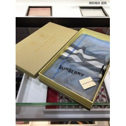 Scialle in cashmere check classico Burberry blu