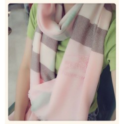 Scialle in cashmere con motivo check classico Burberry 70 x 200 rosa