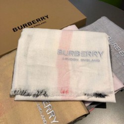 Scialle in cashmere con motivo check classico Burberry 75 x 205 bianco