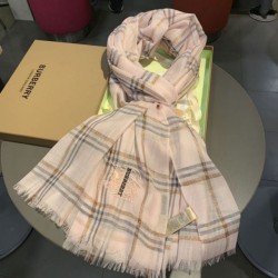 Scialle in cashmere e seta Burberry 130 x 240