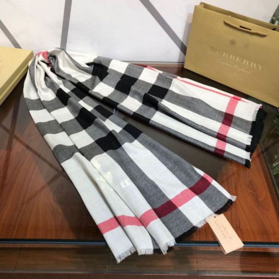 Replica Scialle in cashmere con motivo check classico Burberry 70 x 200 nero