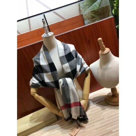 Replica Scialle in cashmere con motivo check classico Burberry 70 x 200 nero