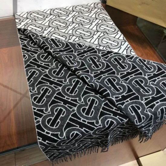 Replica Scialle in cashmere Burberry TB Limit Edition grigio
