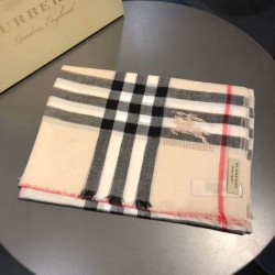 Scialle Burberry Classic Horse Cashmere Beige