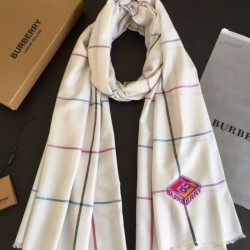 Scialle in cashmere Burberry TB in edizione limitata 80 x 200 bianco