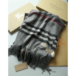 Scialle in cashmere con motivo check classico Burberry 70 x 200 grigio