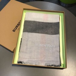 Scialle in cashmere con motivo check classico Burberry 75 x 205 grigio
