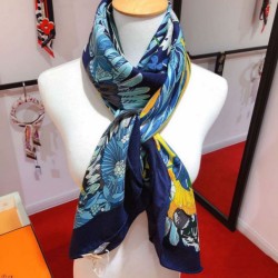 Scialle in seta cashmere paesaggio Hermes 140 blu