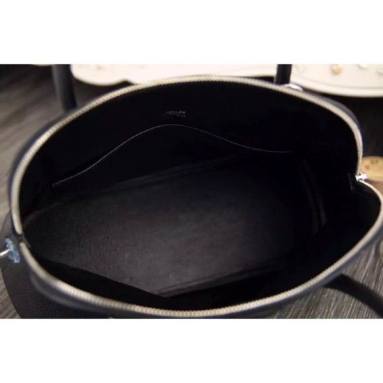 Replica Borse Hermes Tote Bolide In Pelle Nera Replica Borse Hermes Tote Bolide In Pelle Nera