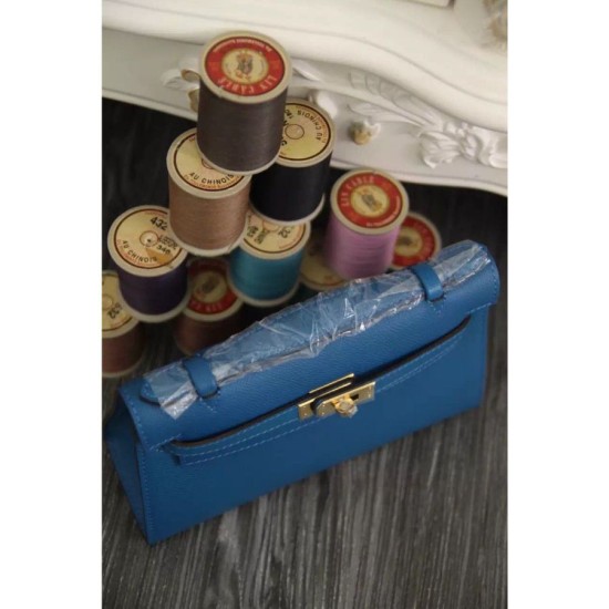 Replica Borse Hermes Kelly Mini Pochette in pelle blu Epsom Replica Borse Hermes Kelly Mini Pochette in pelle blu Epsom