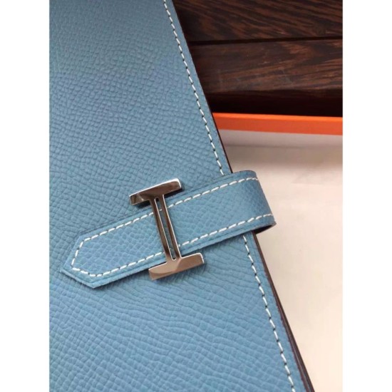 Replica Hermes Bearn Portafoglio in pelle blu Jean Epsom Replica Hermes Bearn Portafoglio in pelle blu Jean Epsom