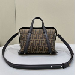 Borsa media Fendi Boston 365 Jacquard FF in tessuto 8BL152 Nera