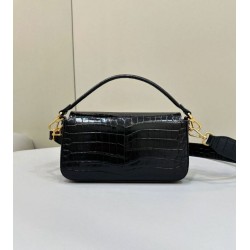 Borsa Baguette Media Fendi 8BR600 Coccodrillo Nero