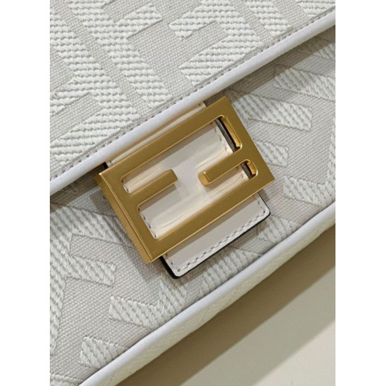 Replica Borsa in tela Fendi Baguette media FF 8BR600 Bianca Replica Borsa in tela Fendi Baguette media FF 8BR600 Bianca