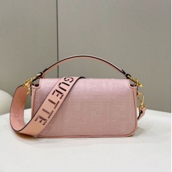 Borsa in tela Fendi Baguette media FF 8BR600 Rosa