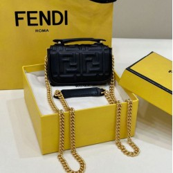 Borsa mini Fendi Nano Baguette FF in tela Nera