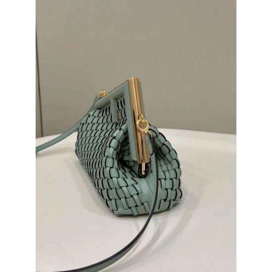 Replica Fendi First Borsa piccola in pelle intrecciata Azzurro