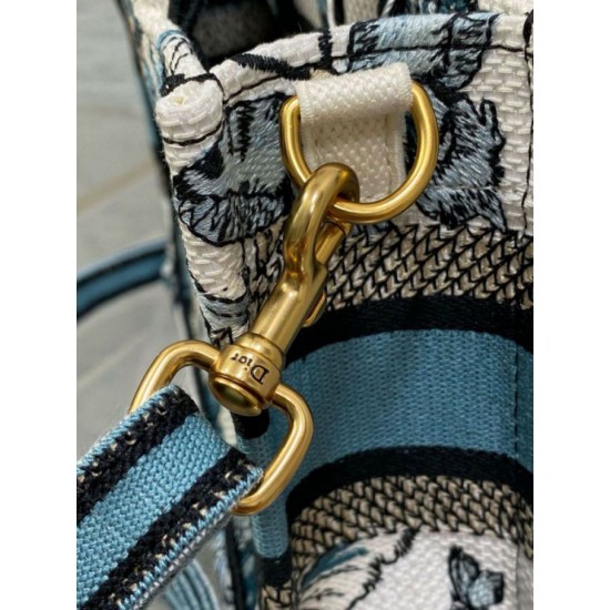 Replica Dior Mini Book Tote con tracolla Toile de Jouy Mexico Ricamo Blu Replica Dior Mini Book Tote con tracolla Toile de Jouy Mexico Ricamo Blu