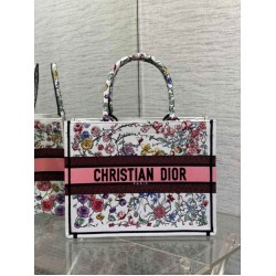 Borsa tote media Dior Book Tote multicolore con ricamo Florilegio bianco Borsa tote media Dior Book Tote multicolore con ricamo Florilegio bianco