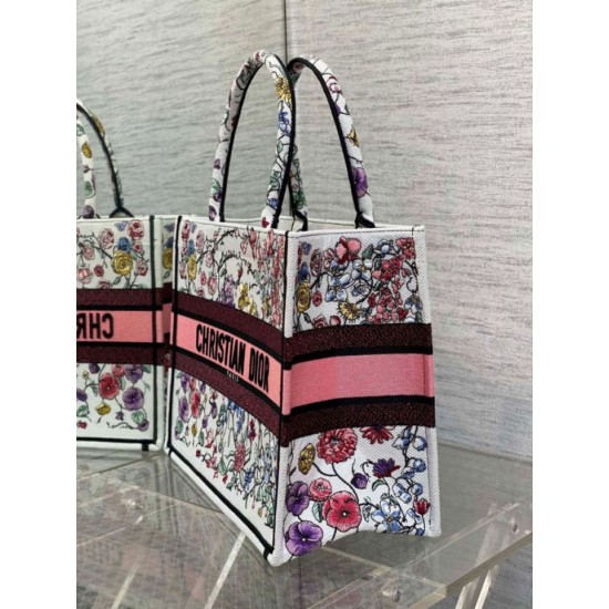 Replica Borsa tote media Dior Book Tote multicolore con ricamo Florilegio bianco Replica Borsa tote media Dior Book Tote multicolore con ricamo Florilegio bianco