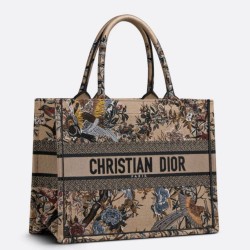 Borsa tote Dior media a libro Jardin d'Hiver ricamo Beige