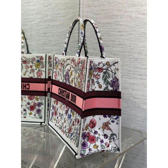 Replica Borsa Dior Large Book Tote Bag Multicolor Florilegio Ricamo Bianco Replica Borsa Dior Large Book Tote Bag Multicolor Florilegio Ricamo Bianco