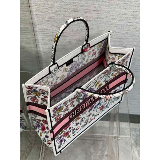 Replica Borsa Dior Large Book Tote Bag Multicolor Florilegio Ricamo Bianco Replica Borsa Dior Large Book Tote Bag Multicolor Florilegio Ricamo Bianco