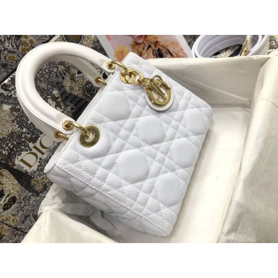 Replica Borsa Dior Medium Lady D-Lite Tessuto Tecnico Macrocannage Bianco Replica Borsa Dior Medium Lady D-Lite Tessuto Tecnico Macrocannage Bianco