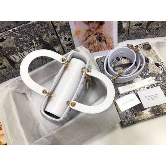 Replica Borsa Dior Medium Lady D-Lite Tessuto Tecnico Macrocannage Bianco Replica Borsa Dior Medium Lady D-Lite Tessuto Tecnico Macrocannage Bianco
